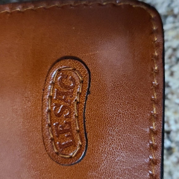 Vntg. LESAC Accordion Leather Crossbody Bag! CLEAN!! - Picture 2 of 16